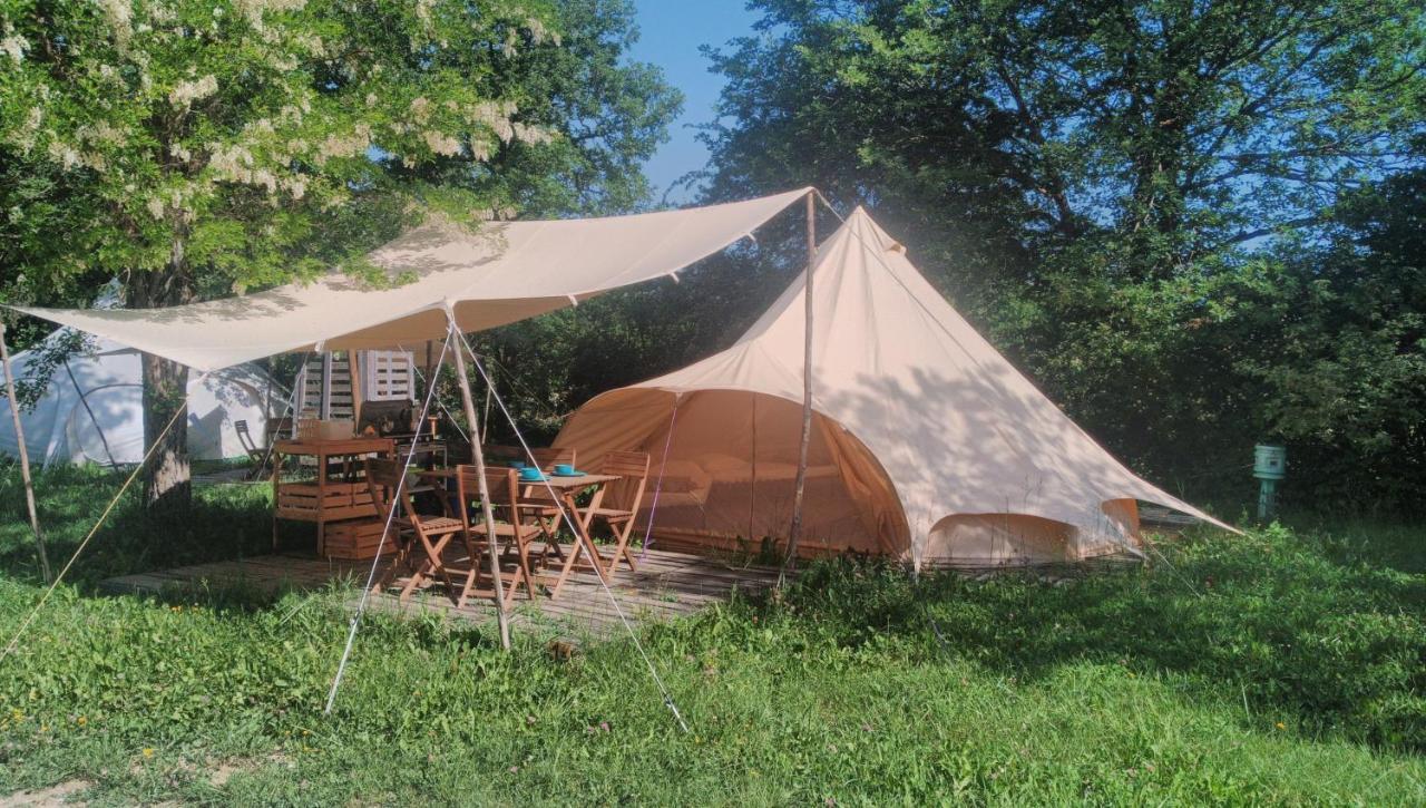 Atypik Nomad Hotel Recoubeau-Jansac Kültér fotó